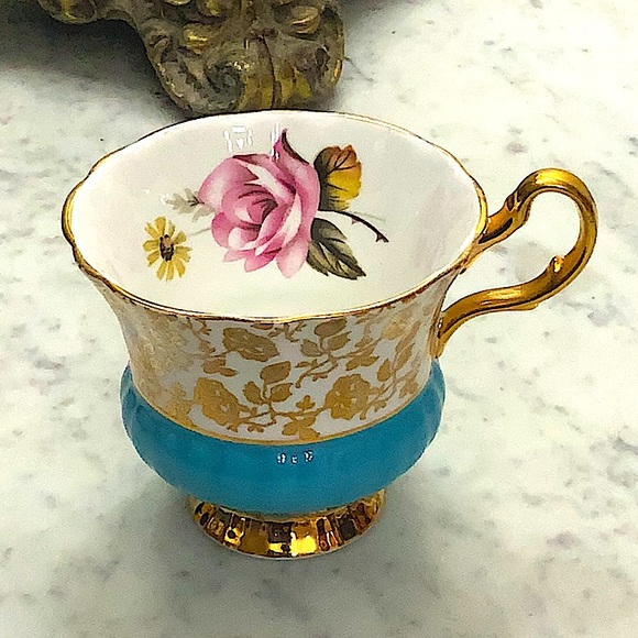 WINDSOR ROSE CUP & SAUCER SET VINTAGE MADE IN ENGLAND BONE CHINA - Picture 10 of 16